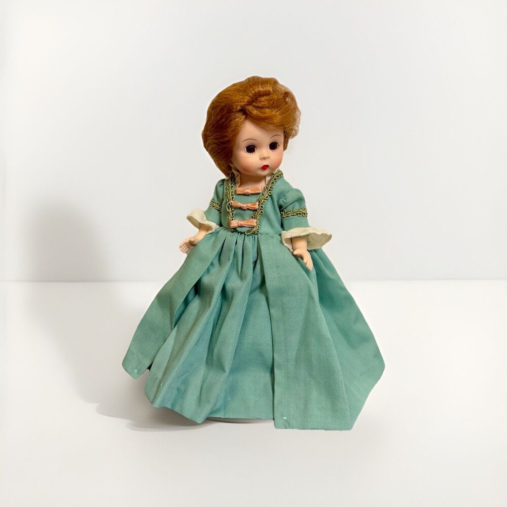Madame Alexander 8" Doll The Fall Season Colonial Williamsburg #39175 READ